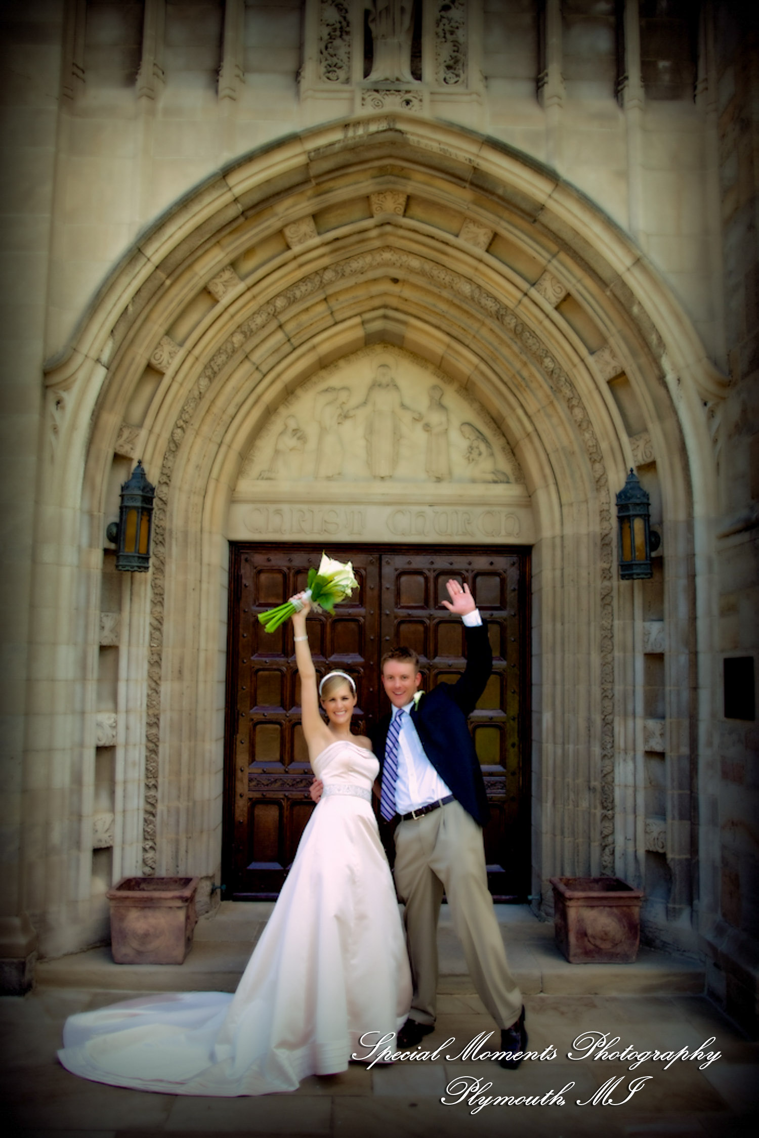 Erin & Patrick at Christ Church Grosse Pointe Grosse Pointe Farms MI wedding photograph