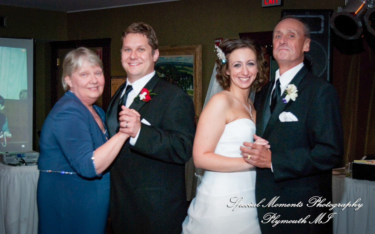 Jennifer & Ian at Glen Oaks Golf Course wedding photography