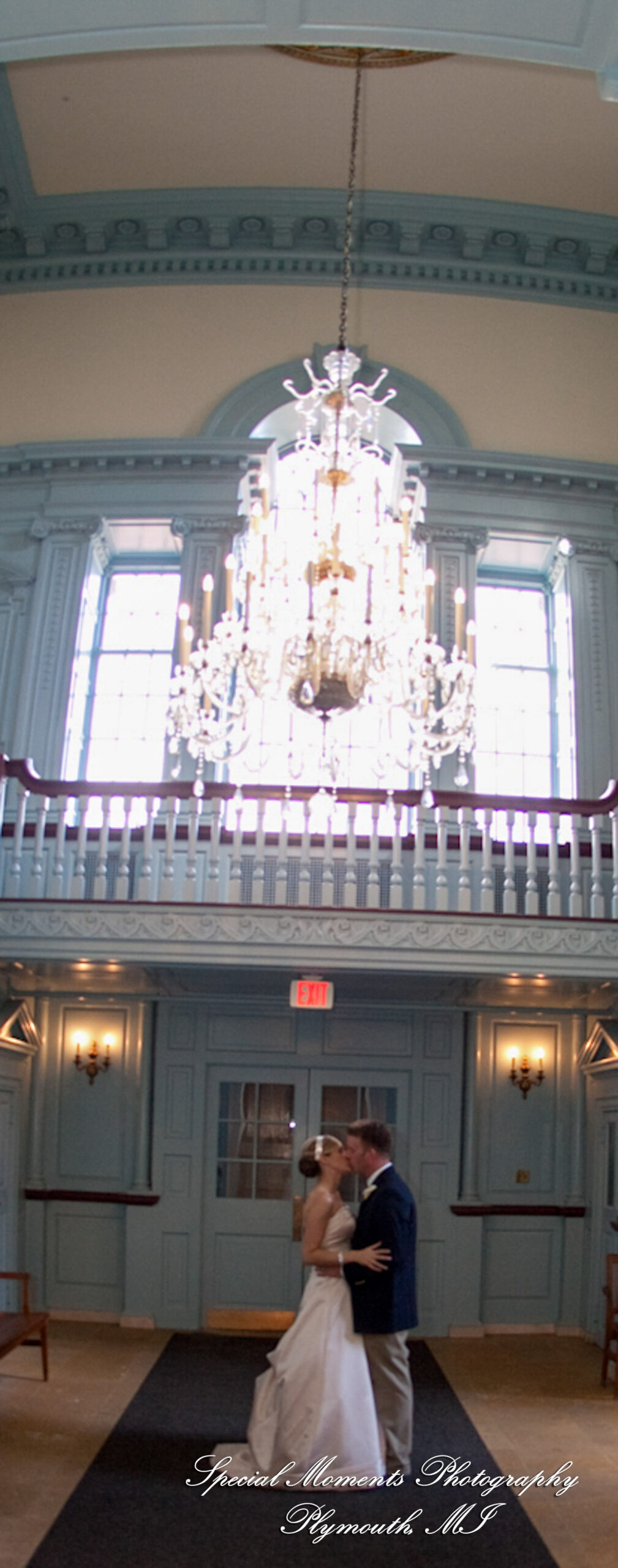 Erin & Patrick at Henry Ford Museum Dearborn MI wedding photograph