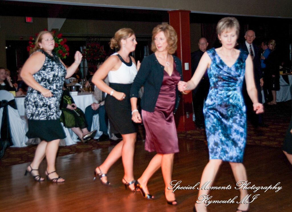 Jennifer & Ian at Glen Oaks Golf Course wedding photography