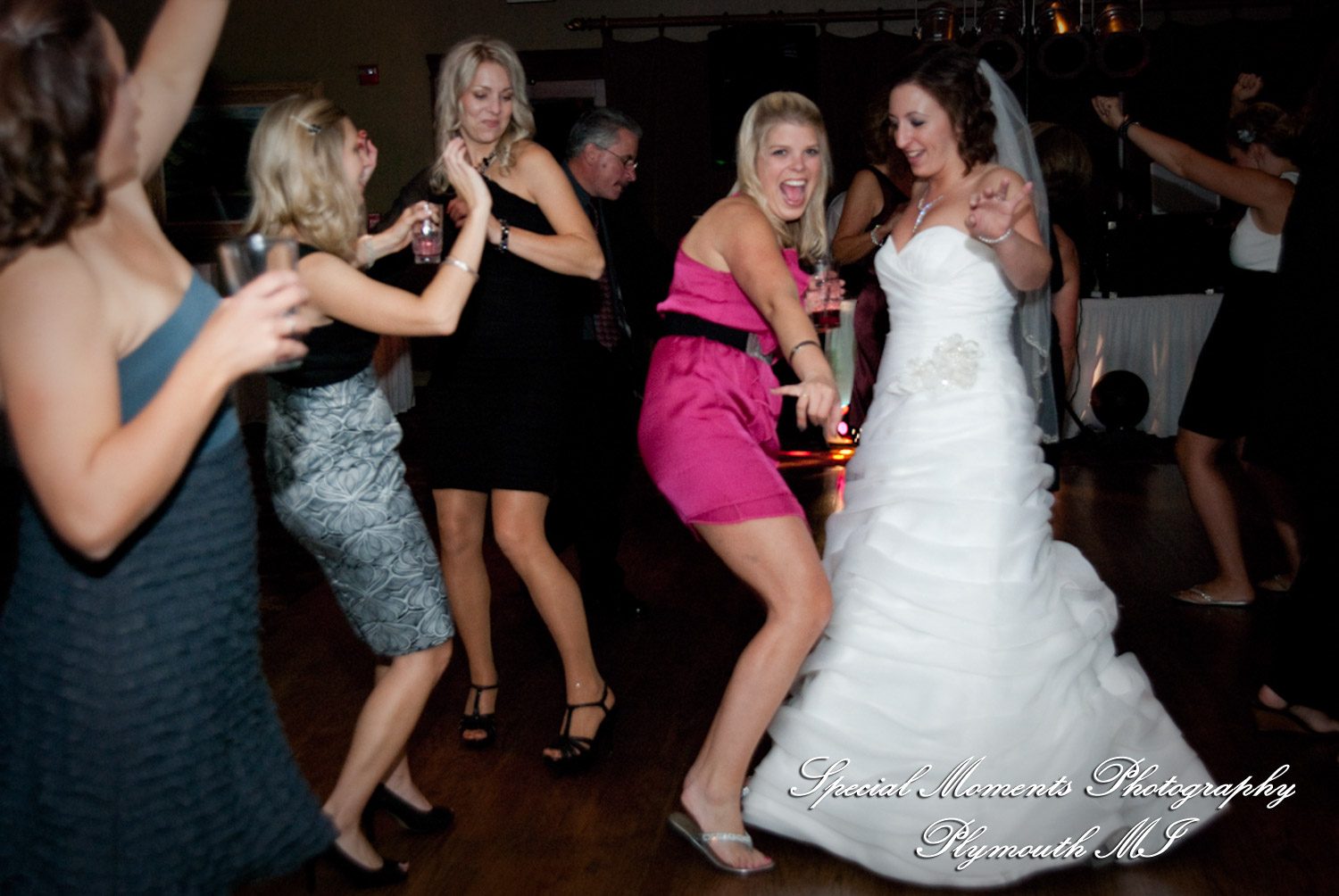 Jennifer & Ian at Glen Oaks Golf Course wedding photography