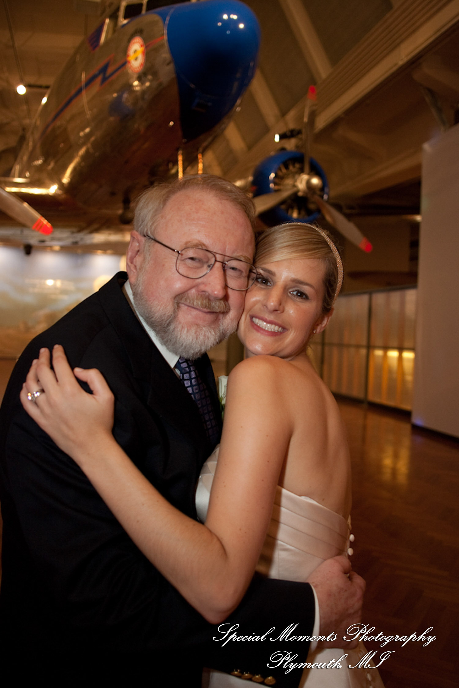 Erin & Patrick at Henry Ford Museum Dearborn MI wedding photograph
