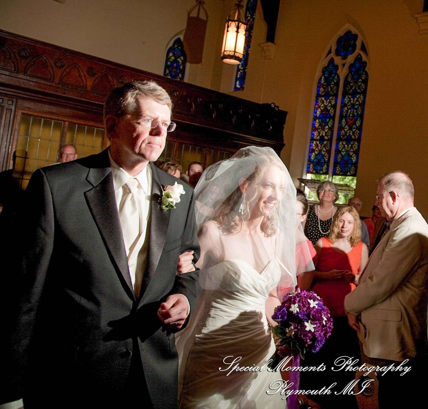 Sara & Rob at First Congregational Ann Arbor MI wedding photography