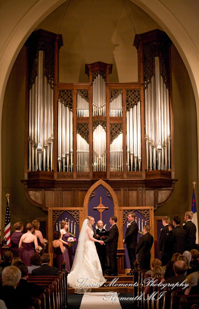 Sara & Rob at First Congregational Ann Arbor MI wedding photography