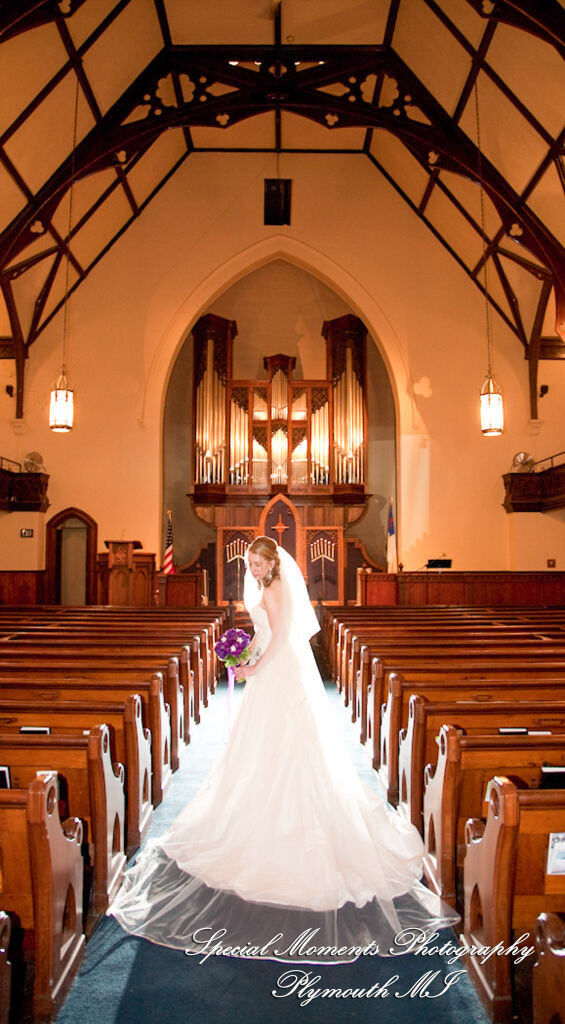 Sara & Rob at First Congregational Ann Arbor MI wedding photography
