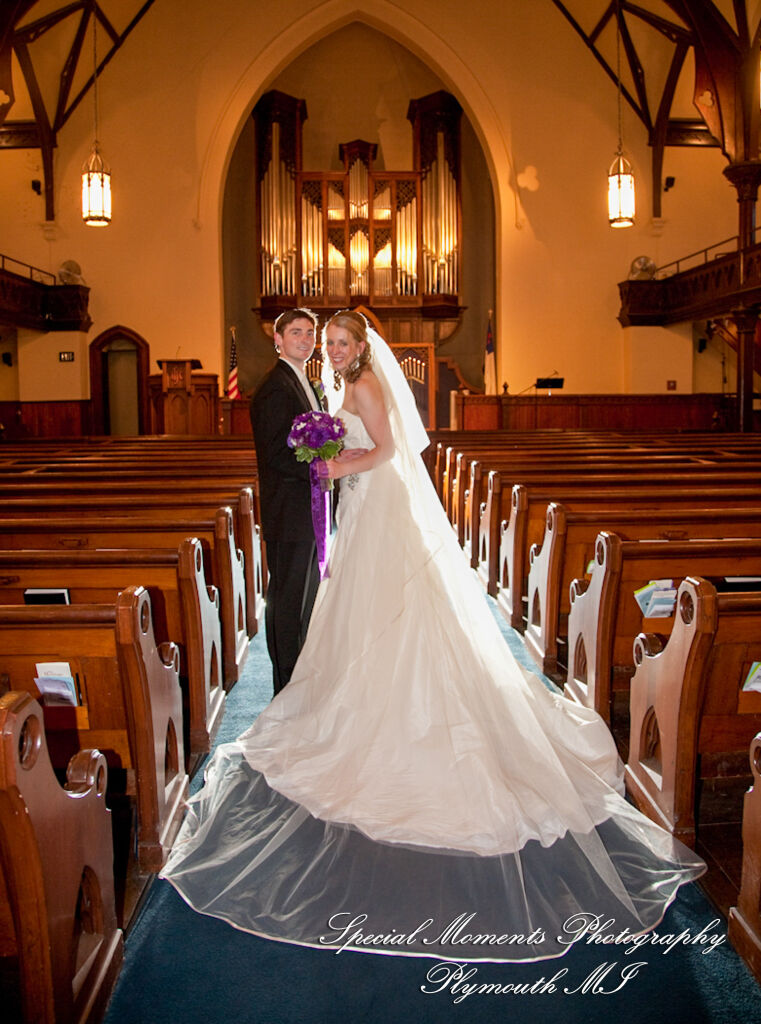 Sara & Rob at First Congregational Ann Arbor MI wedding photography