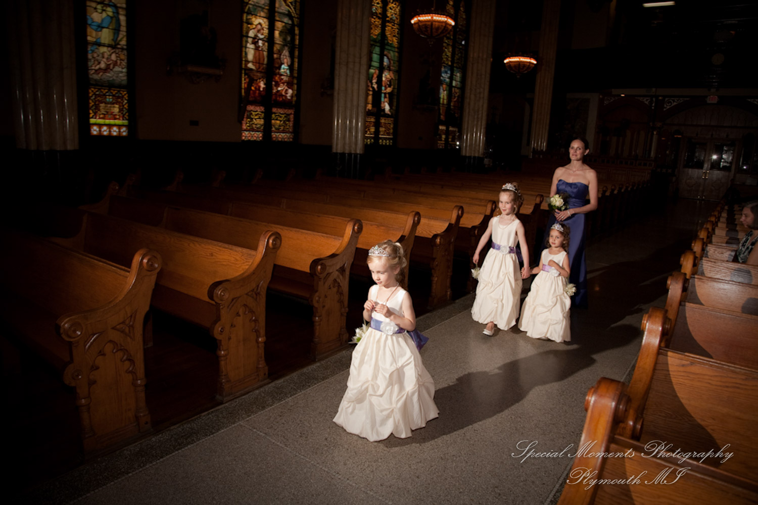 Sweetest Heart of Mary Detroit MI wedding photograph
