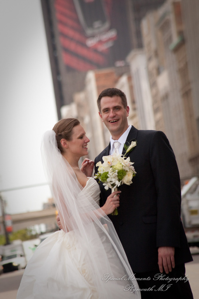 Downtown Detroit MI wedding photograph
