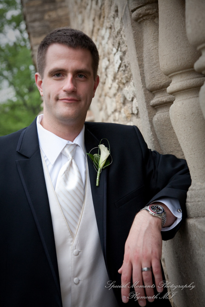 Eagle Tavern Greenfield Village Dearborn MI wedding photograph