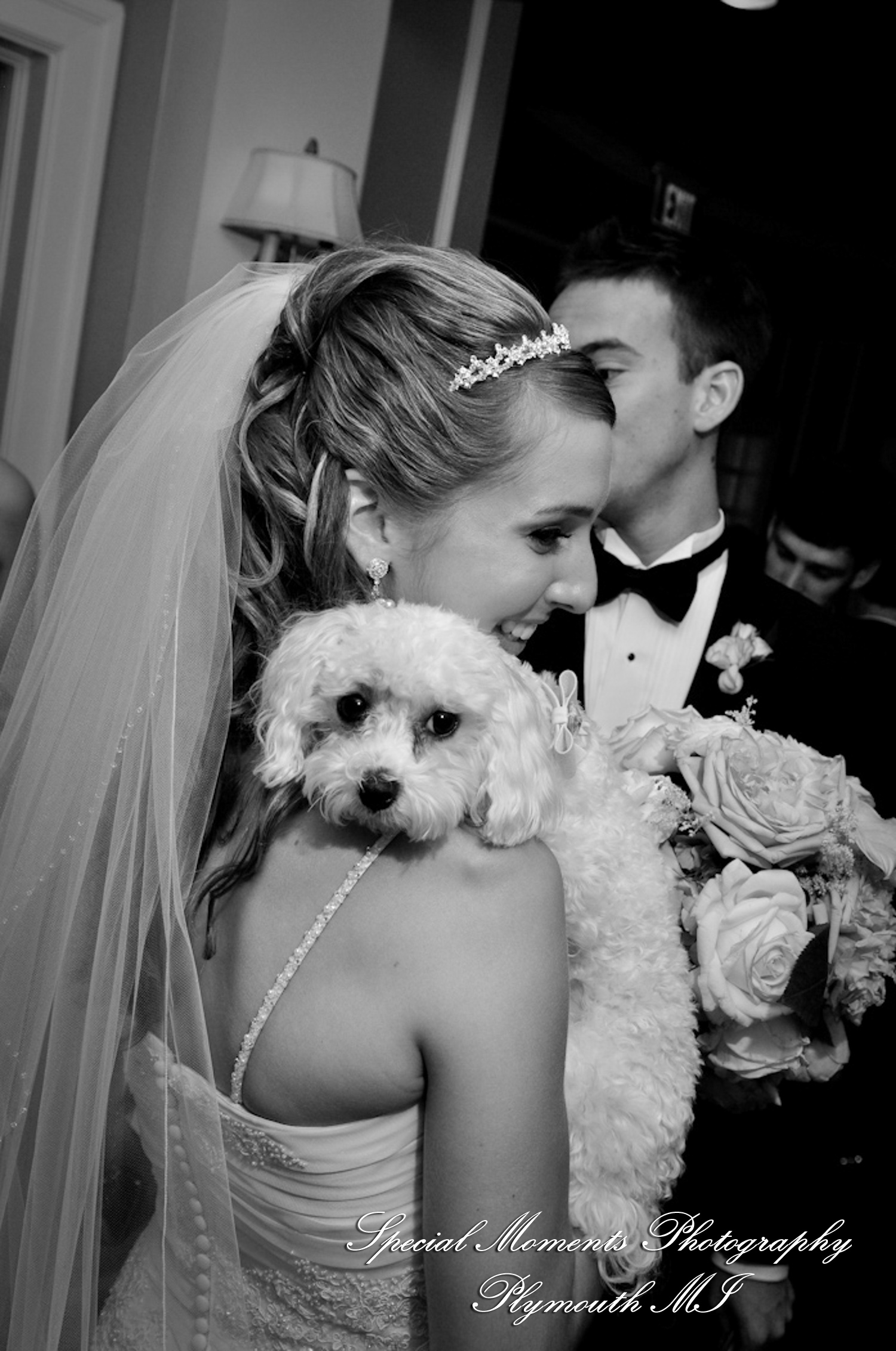 Amanda & Charlie at Barton Hills Country Club Ann Arbor MI wedding photography