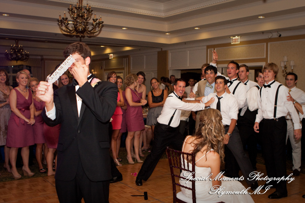 Amanda & Charlie at Barton Hills Country Club Ann Arbor MI wedding photography