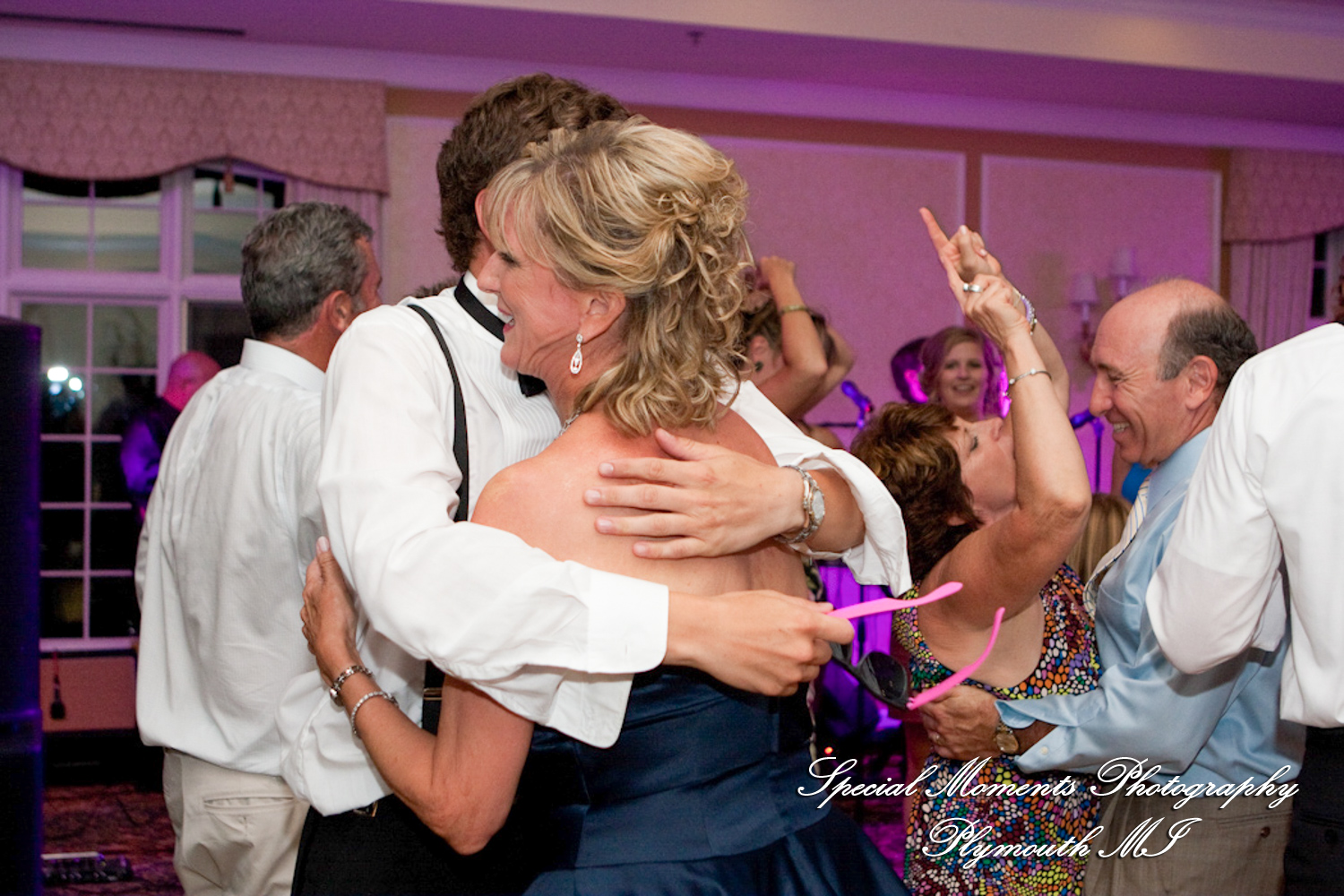 Amanda & Charlie at Barton Hills Country Club Ann Arbor MI wedding photography