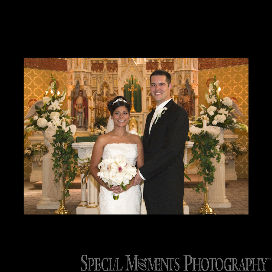 Holy Cross Hungarian R. C. Detroit MI wedding photograph