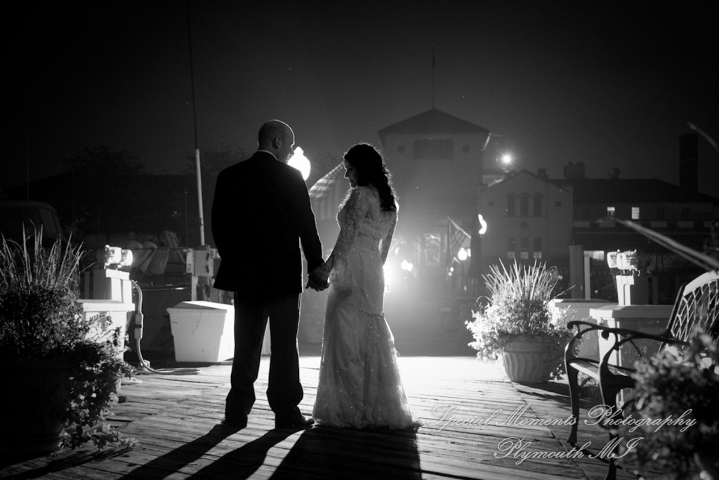 5 Star - Detroit Yacht Club wedding photograph