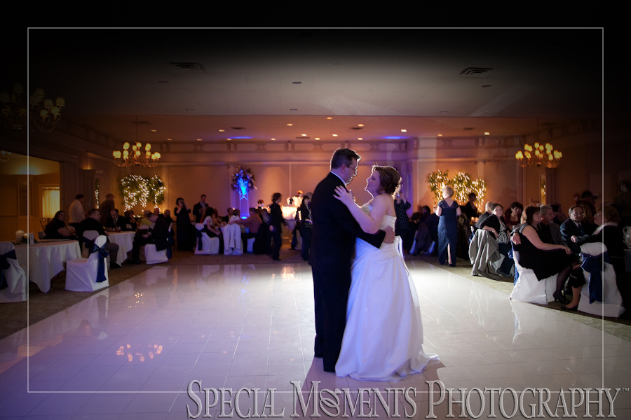 Plymouth Manor Plymouth MI wedding