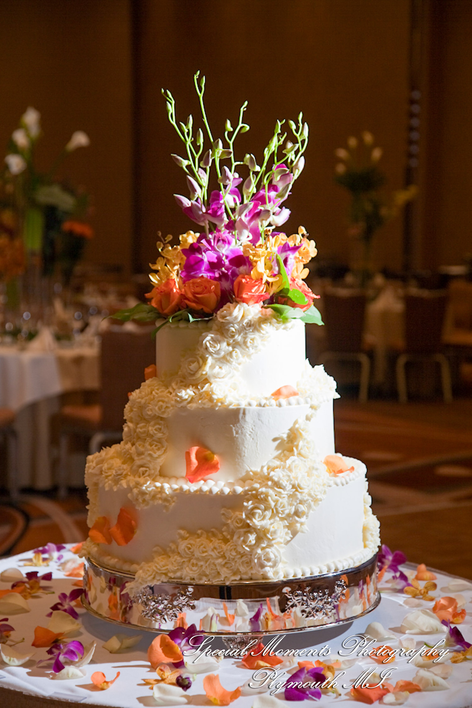 Julie & Ajay at MGM Grand Hotel & Casino Detroit MI wedding photography
