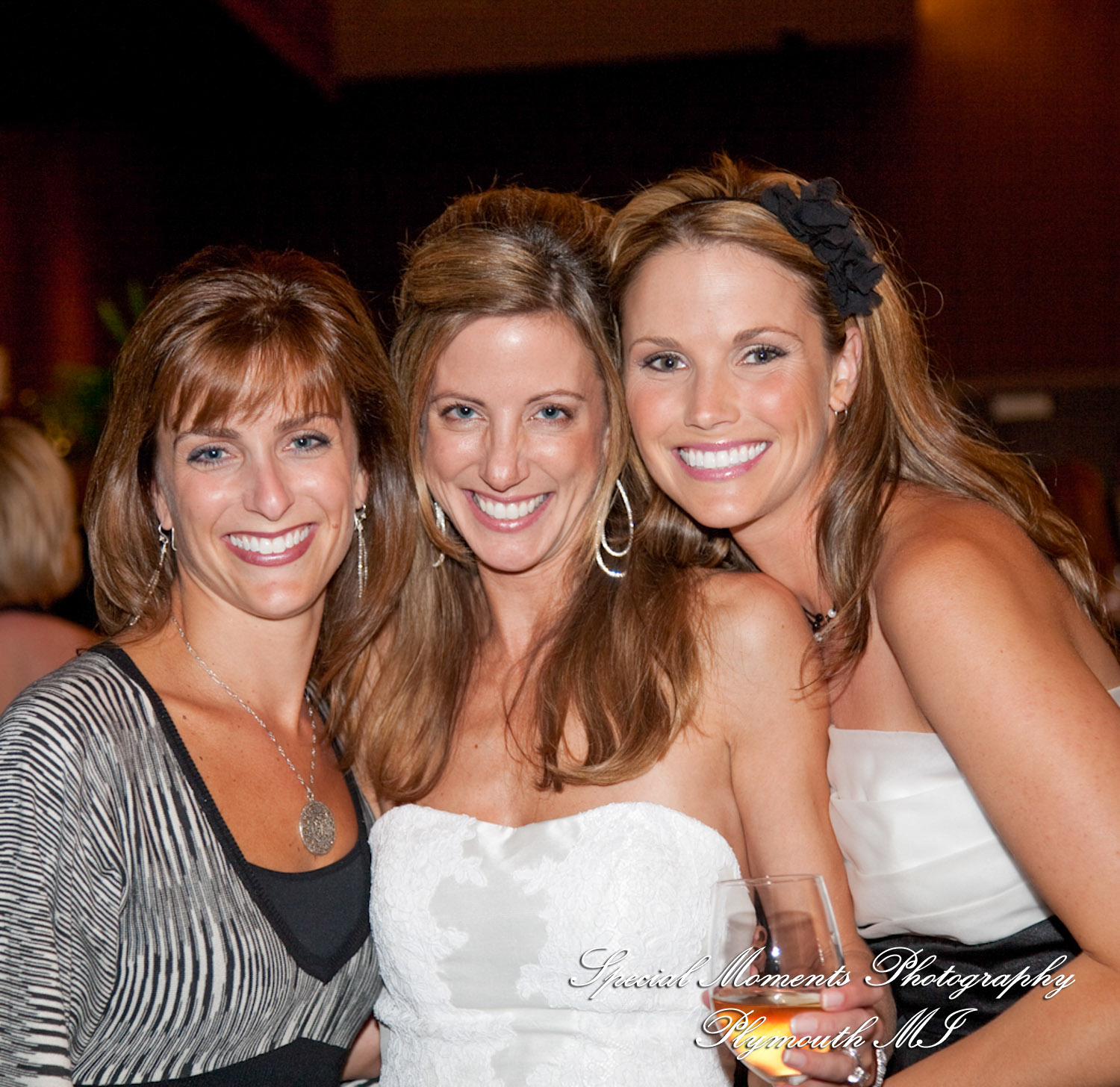 Julie & Ajay at MGM Grand Hotel & Casino Detroit MI wedding photography