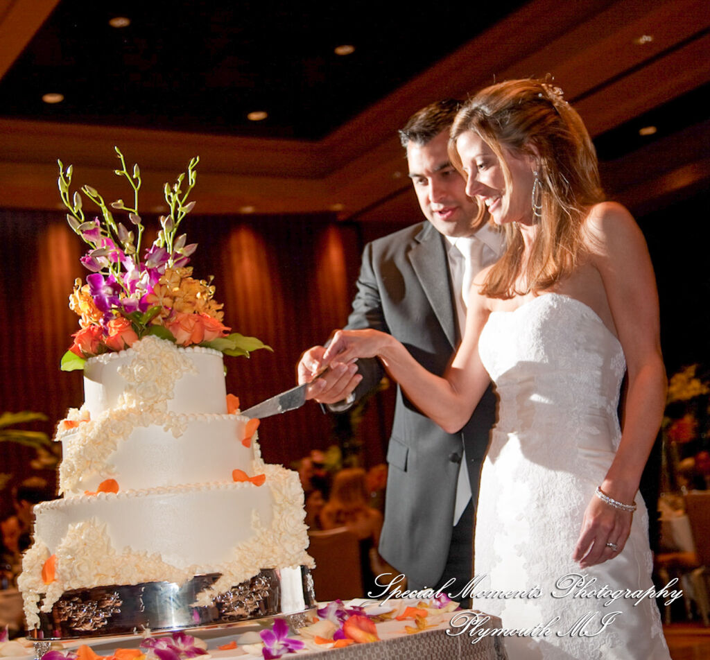 Julie & Ajay at MGM Grand Hotel & Casino Detroit MI wedding photography