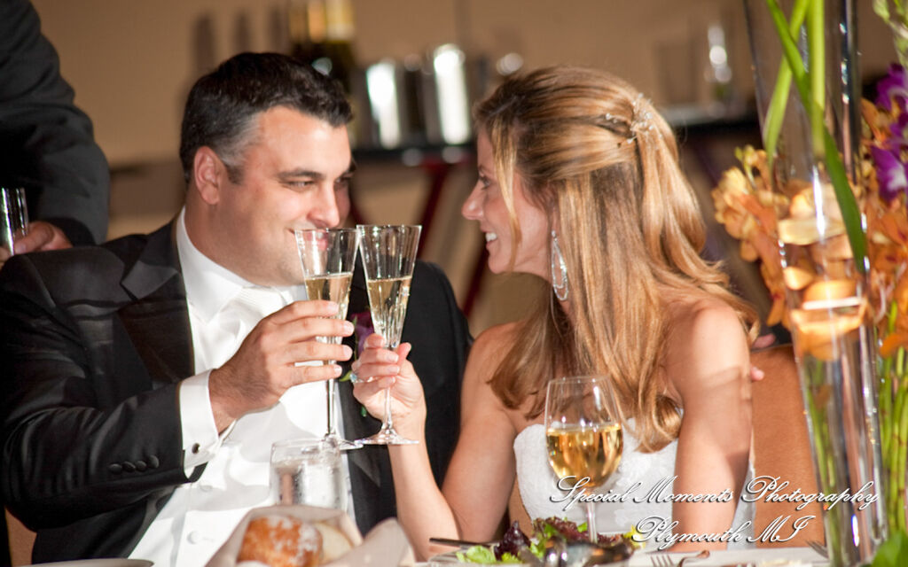 Julie & Ajay at MGM Grand Hotel & Casino Detroit MI wedding photography