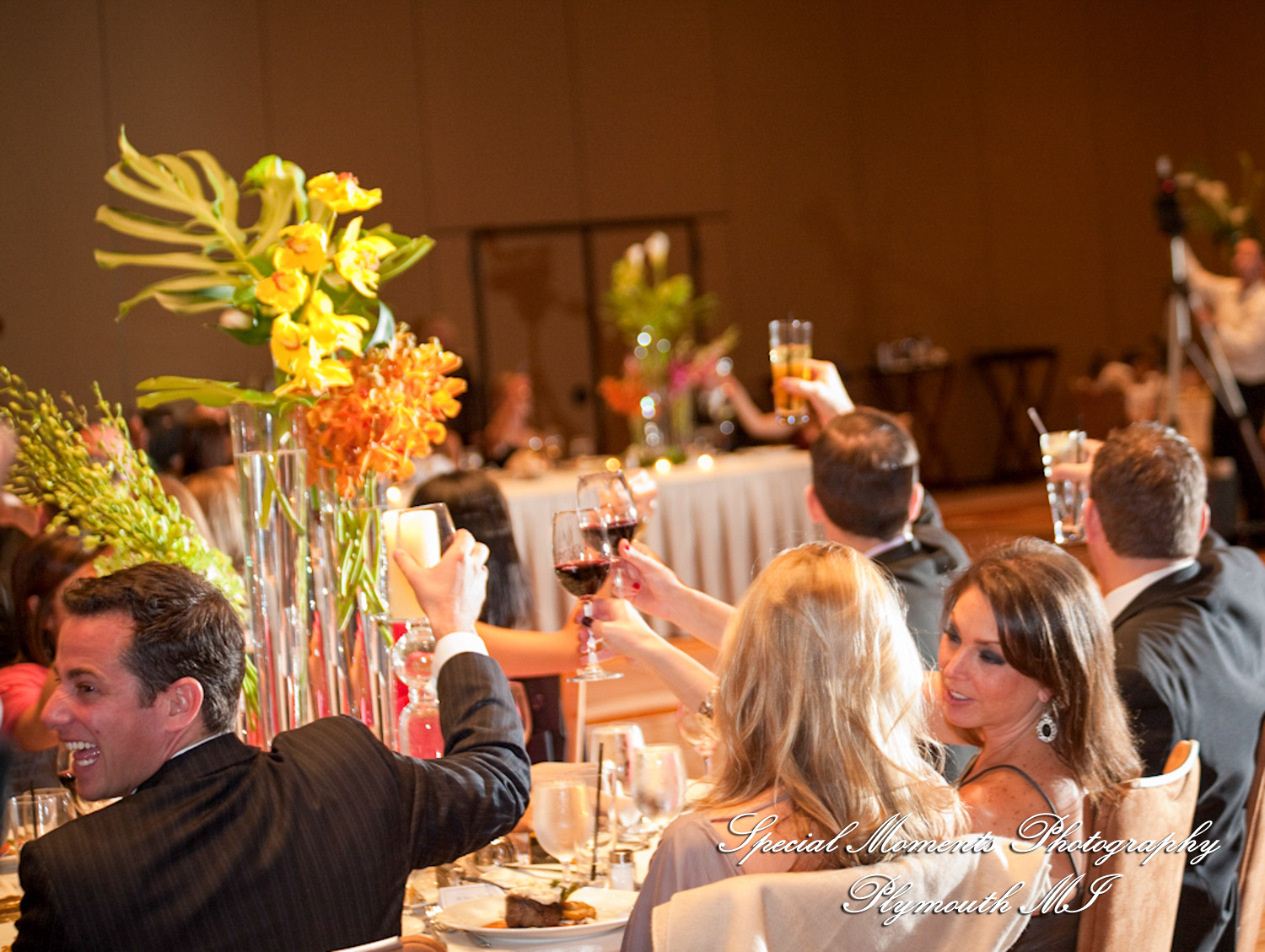 Julie & Ajay at MGM Grand Hotel & Casino Detroit MI wedding photography