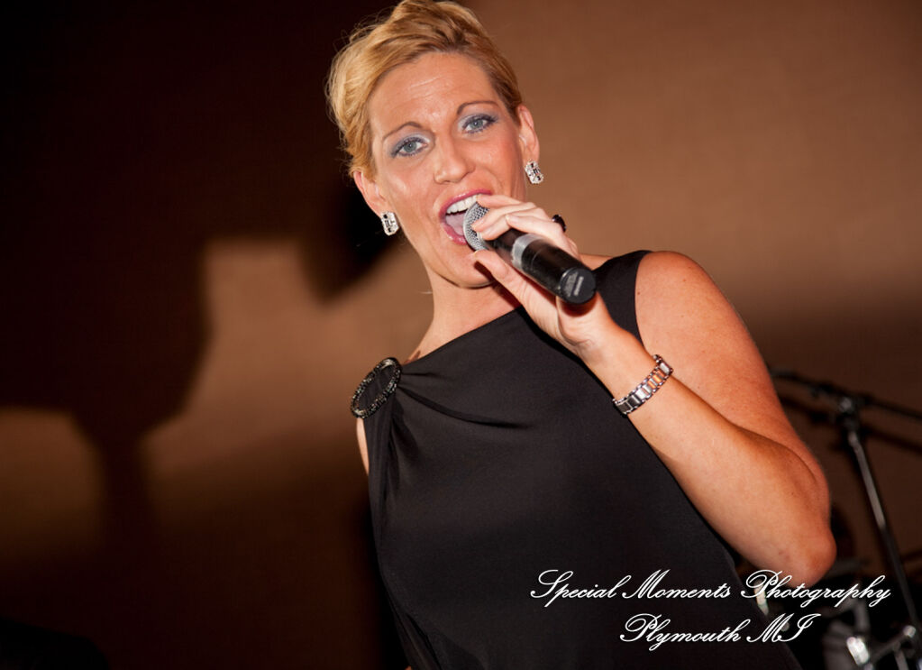 Julie & Ajay at MGM Grand Hotel & Casino Detroit MI wedding photography