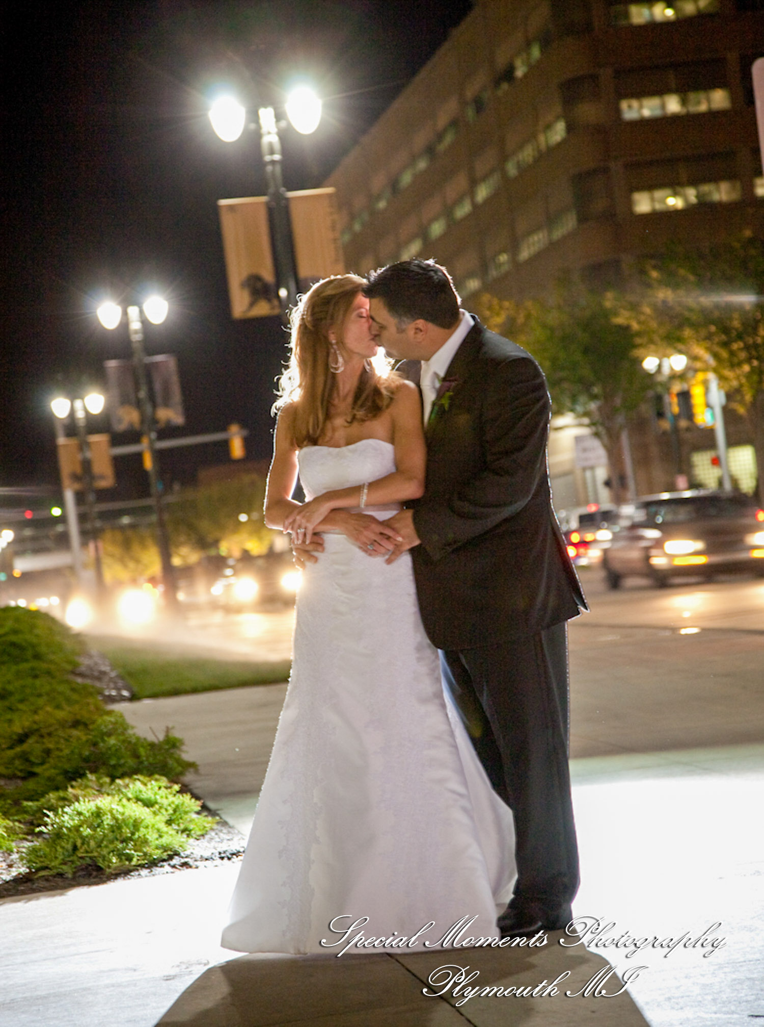 Julie & Ajay at MGM Grand Hotel & Casino Detroit MI wedding photography