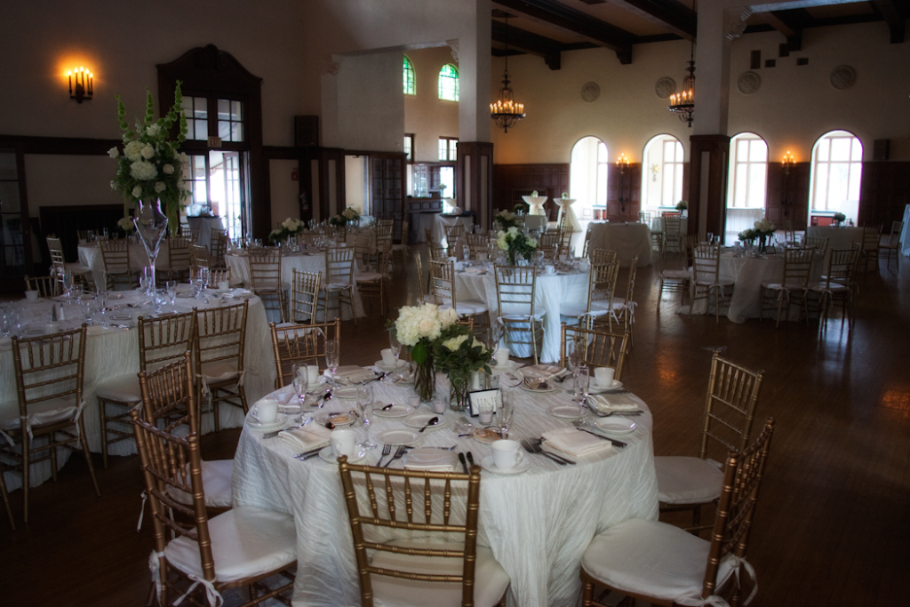 Catherine & Mike at Detroit Yacht Club Detroit/Belle Isle MI wedding photograph