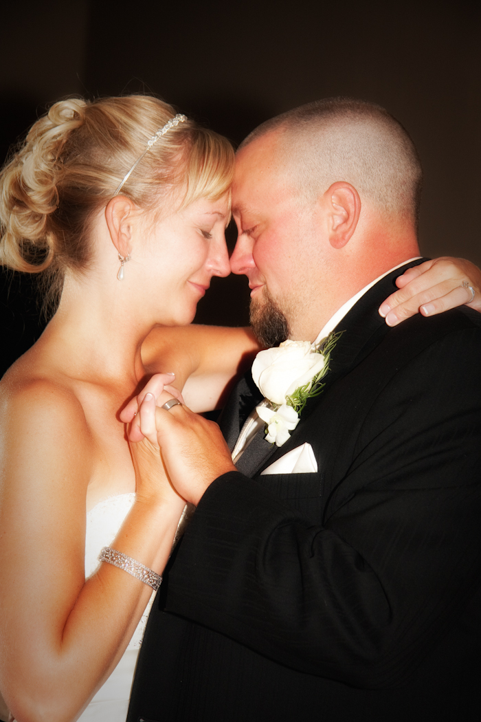 Greenmead Church Livonia wedding photograph