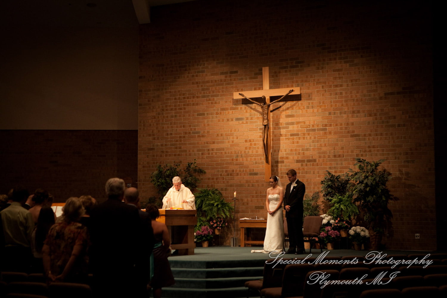 St. John Neumann Canton MI wedding photograph