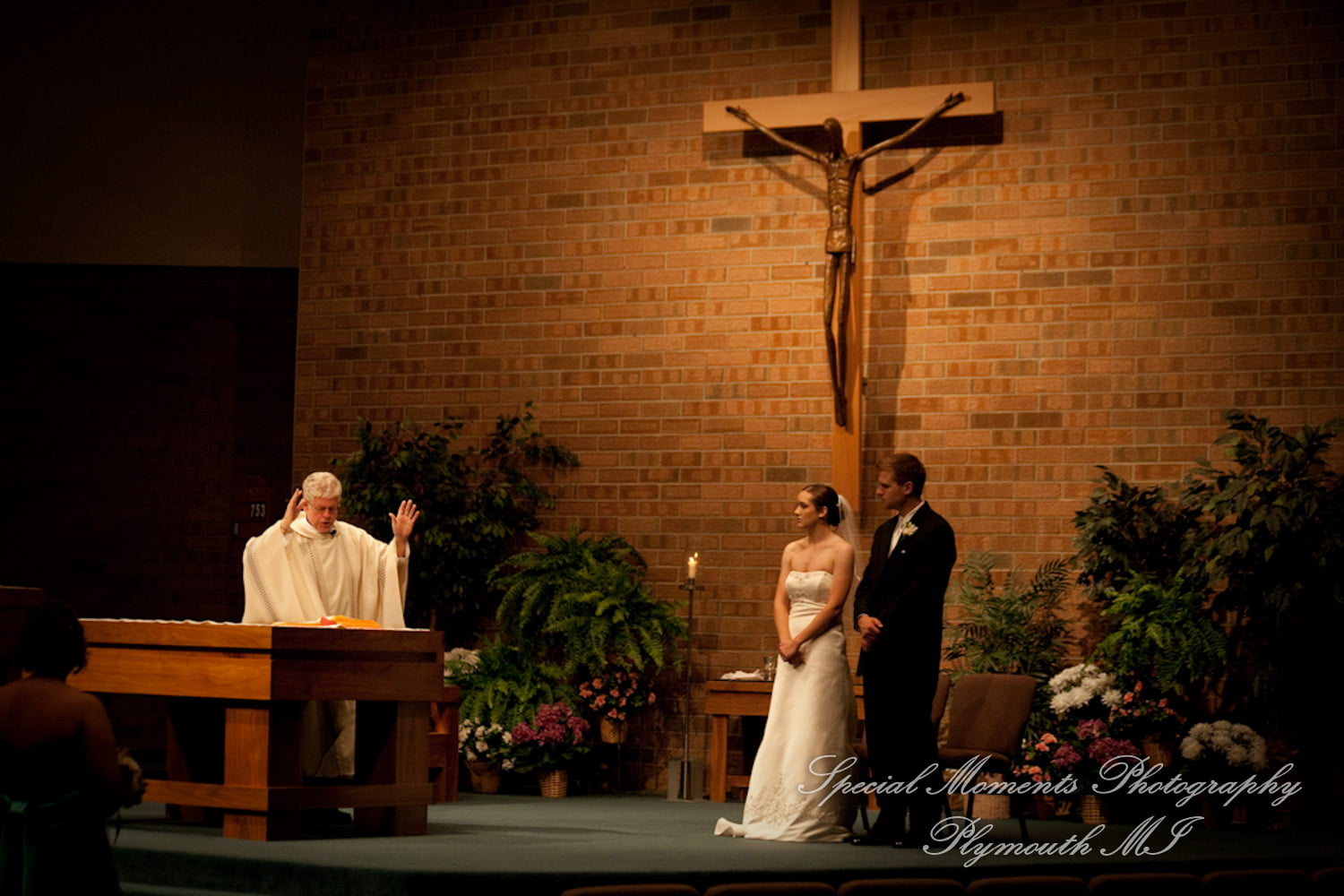 St. John Neumann Canton MI wedding photograph