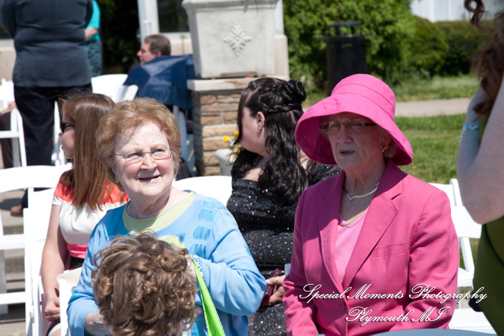 Oh & Brian at Anna Scripps Whitcomb Conservatory Detroit MI wedding photography