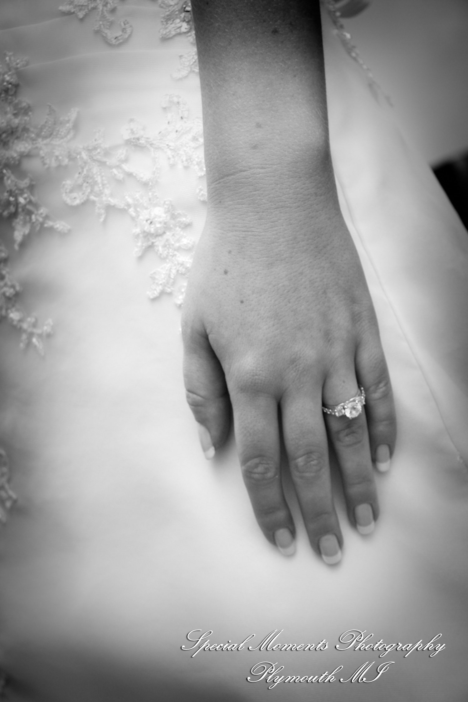 Allison & Richard at Jefferson Avenue Presbyterian Detroit MI wedding photography