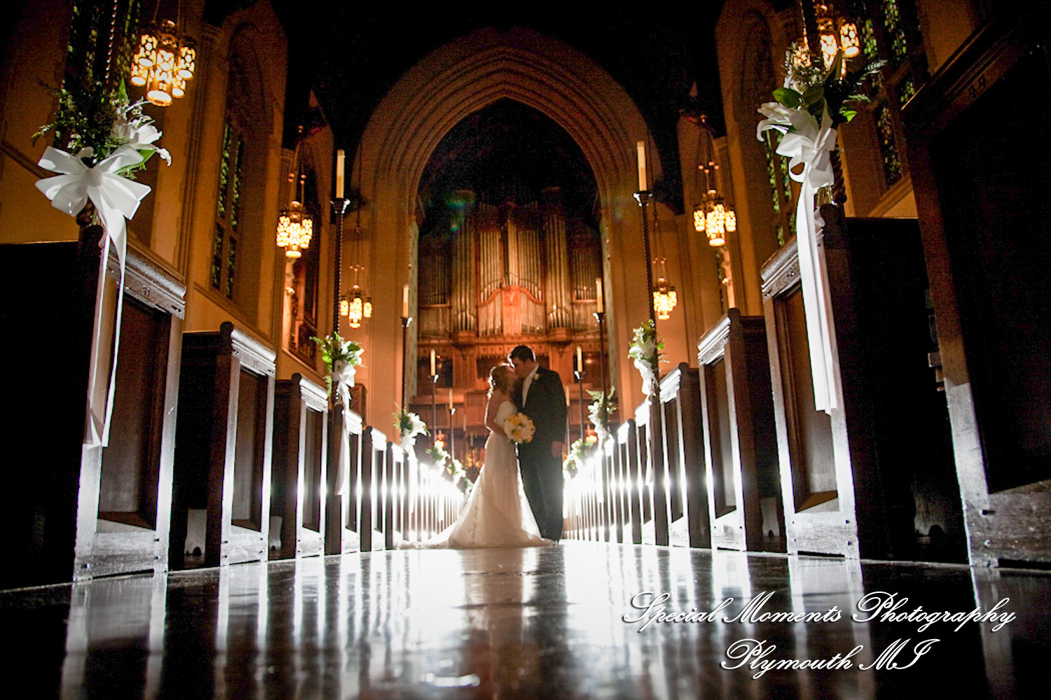 Allison & Richard at Jefferson Avenue Presbyterian Detroit MI wedding photography