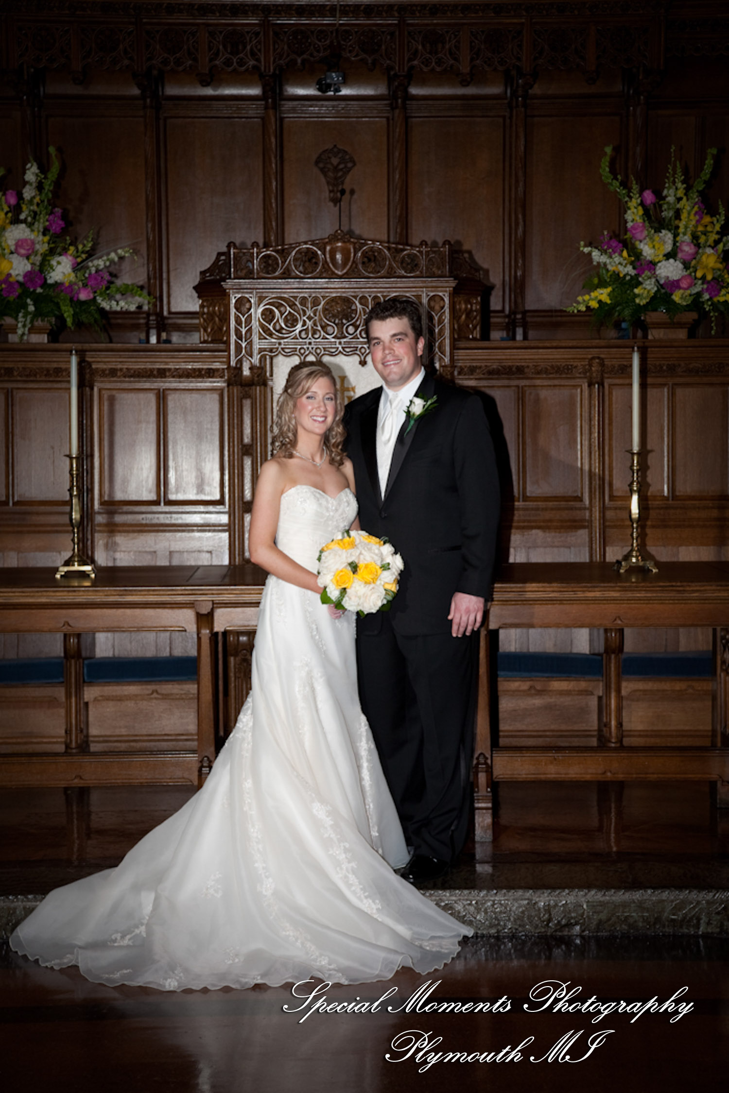 Allison & Richard at Jefferson Avenue Presbyterian Detroit MI wedding photography
