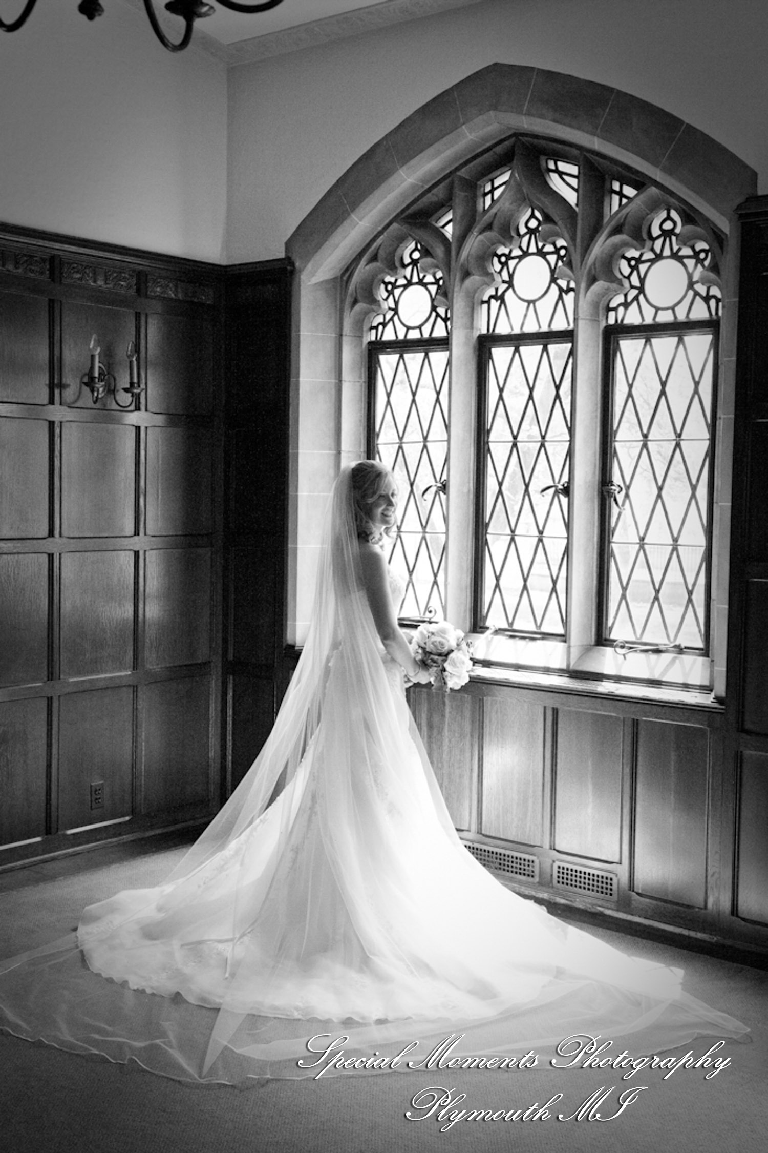 Allison & Richard at Jefferson Avenue Presbyterian Detroit MI wedding photography