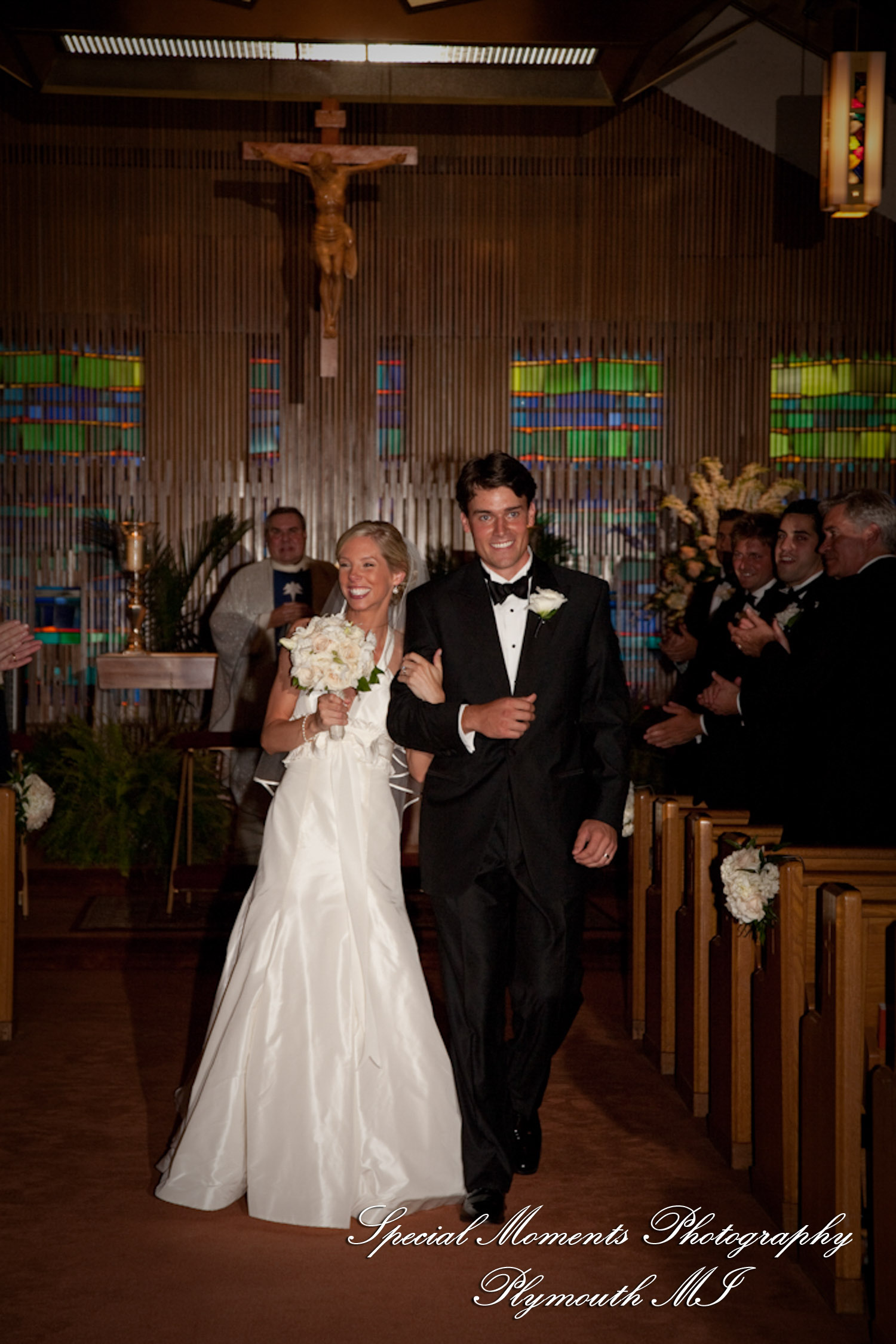 Jennifer & Jason at St. Kateri Tekakwitha Catholic Dearborn MI wedding photography