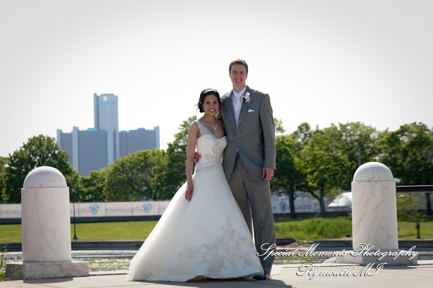 Oh & Brian at Anna Scripps Whitcomb Conservatory Detroit MI wedding photography