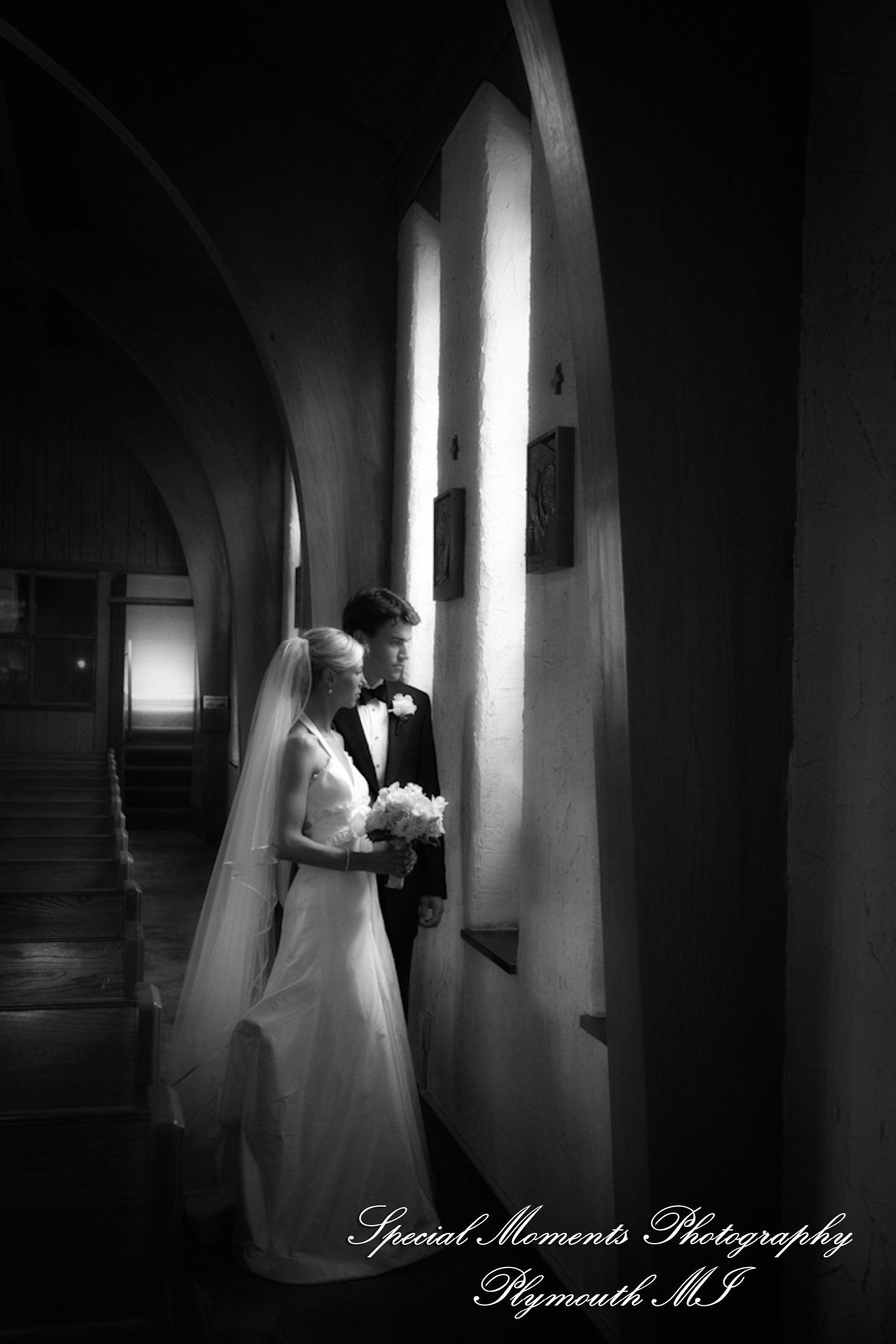 Jennifer & Jason at St. Kateri Tekakwitha Catholic Dearborn MI wedding photography