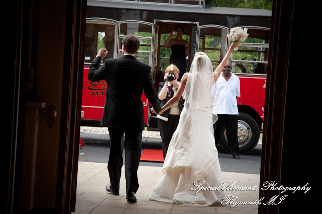 Jennifer & Jason at St. Kateri Tekakwitha Catholic Dearborn MI wedding photography