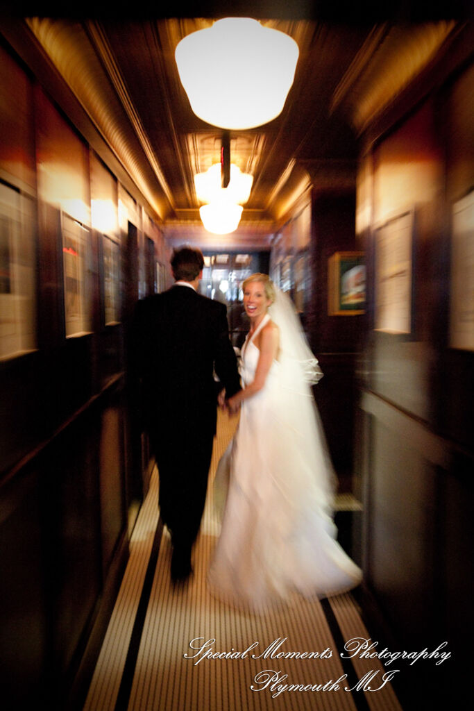 Jennifer & Jason in Downtown Detroit MI wedding photography