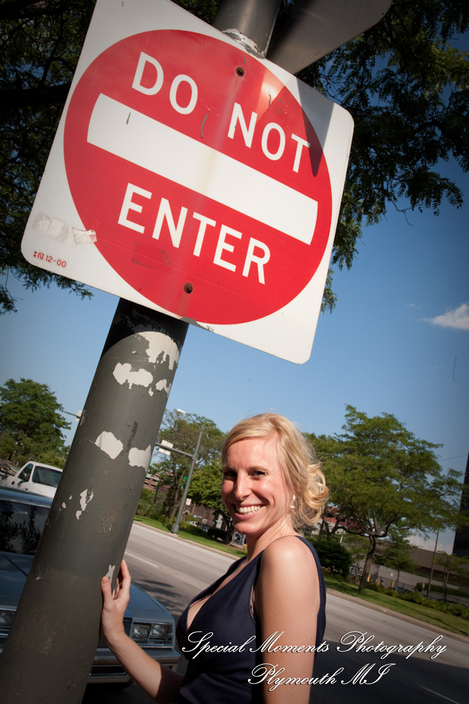Jennifer & Jason in Downtown Detroit MI wedding photography