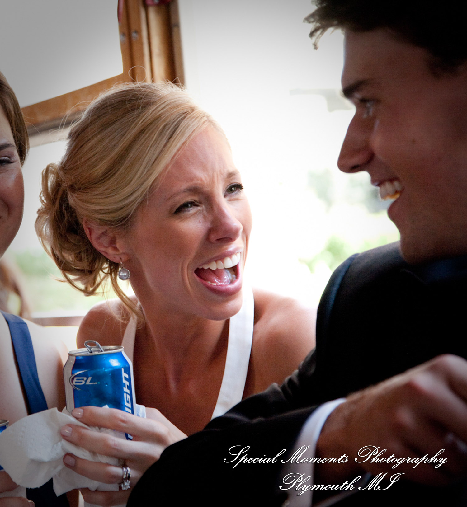 Jennifer & Jason in Downtown Detroit MI wedding photography