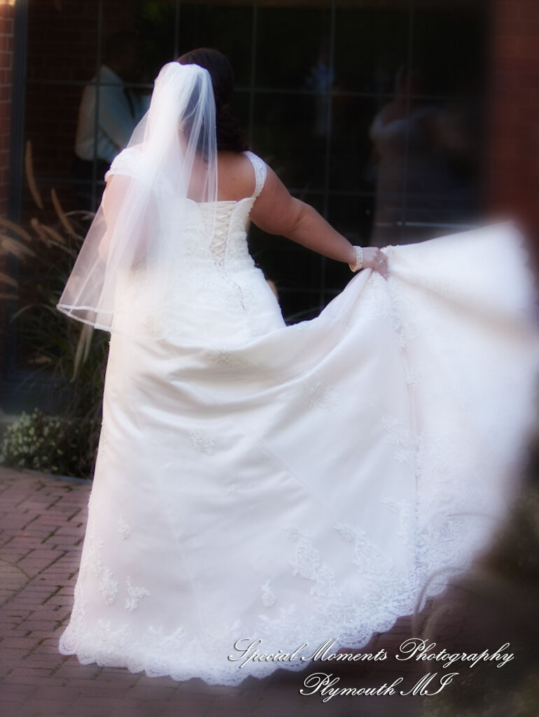 Caitlin & Kevin at Plymouth Manor Plymouth MI wedding photography