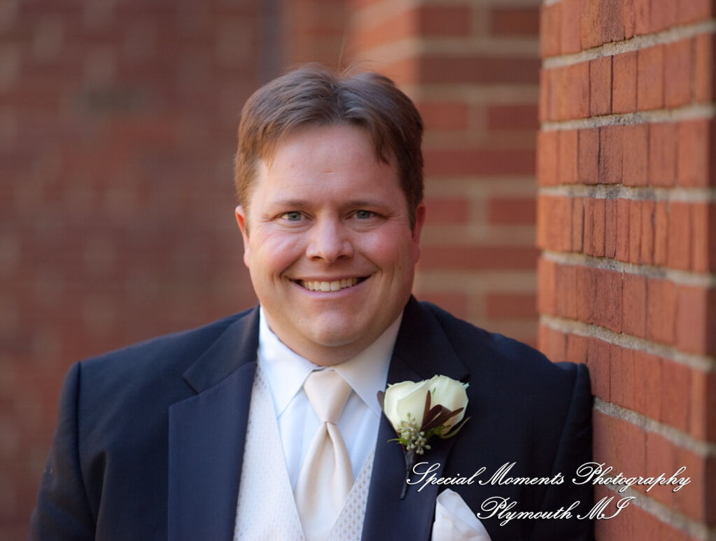 Caitlin & Kevin at Plymouth Manor Plymouth MI wedding photography
