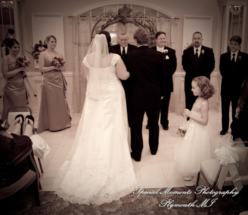 Caitlin & Kevin at Plymouth Manor Plymouth MI wedding photography