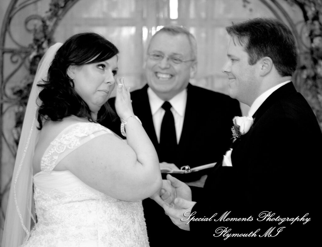 Caitlin & Kevin at Plymouth Manor Plymouth MI wedding photography