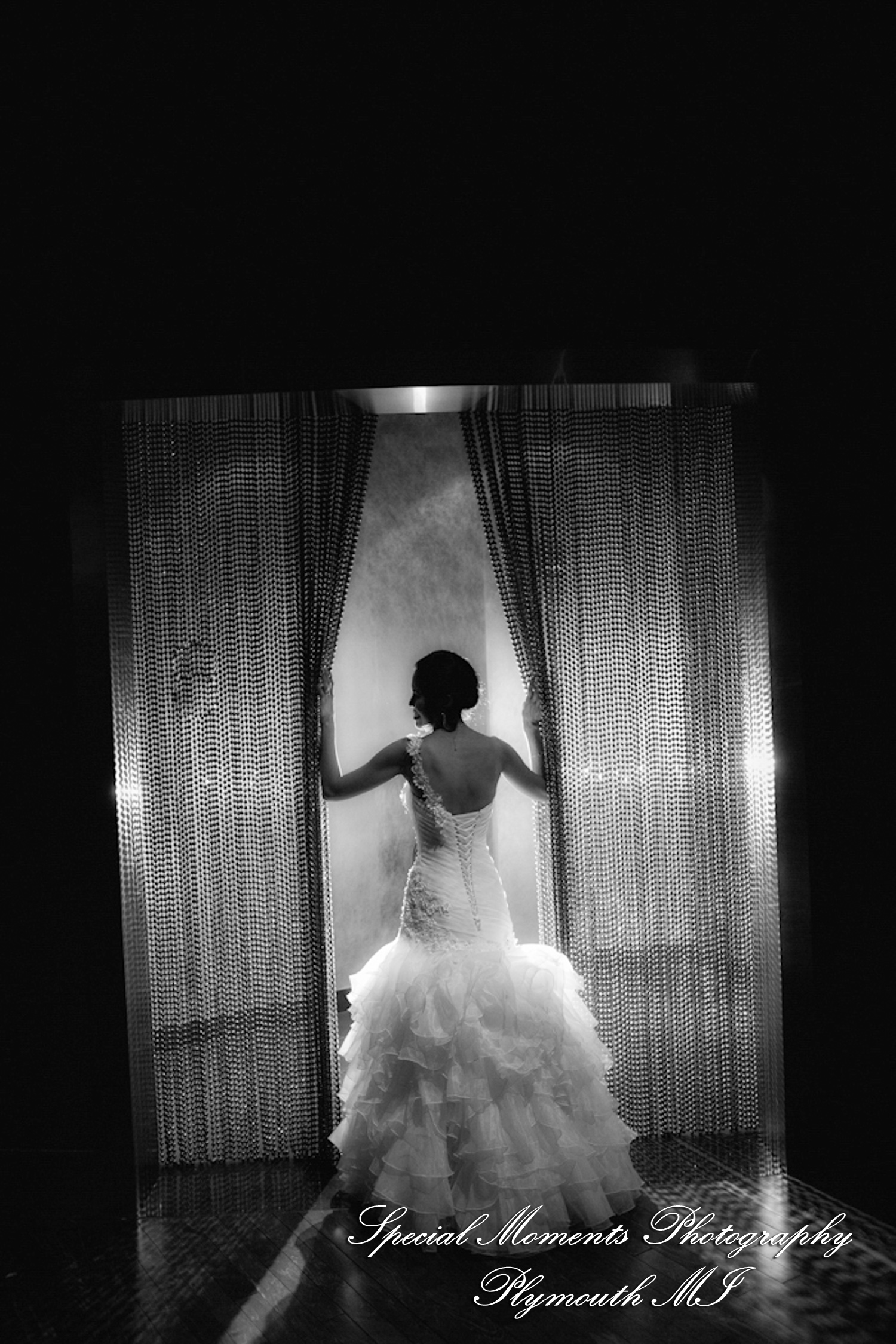 Oh & Brian at MotorCity Casino Hotel Detroit MI wedding photography