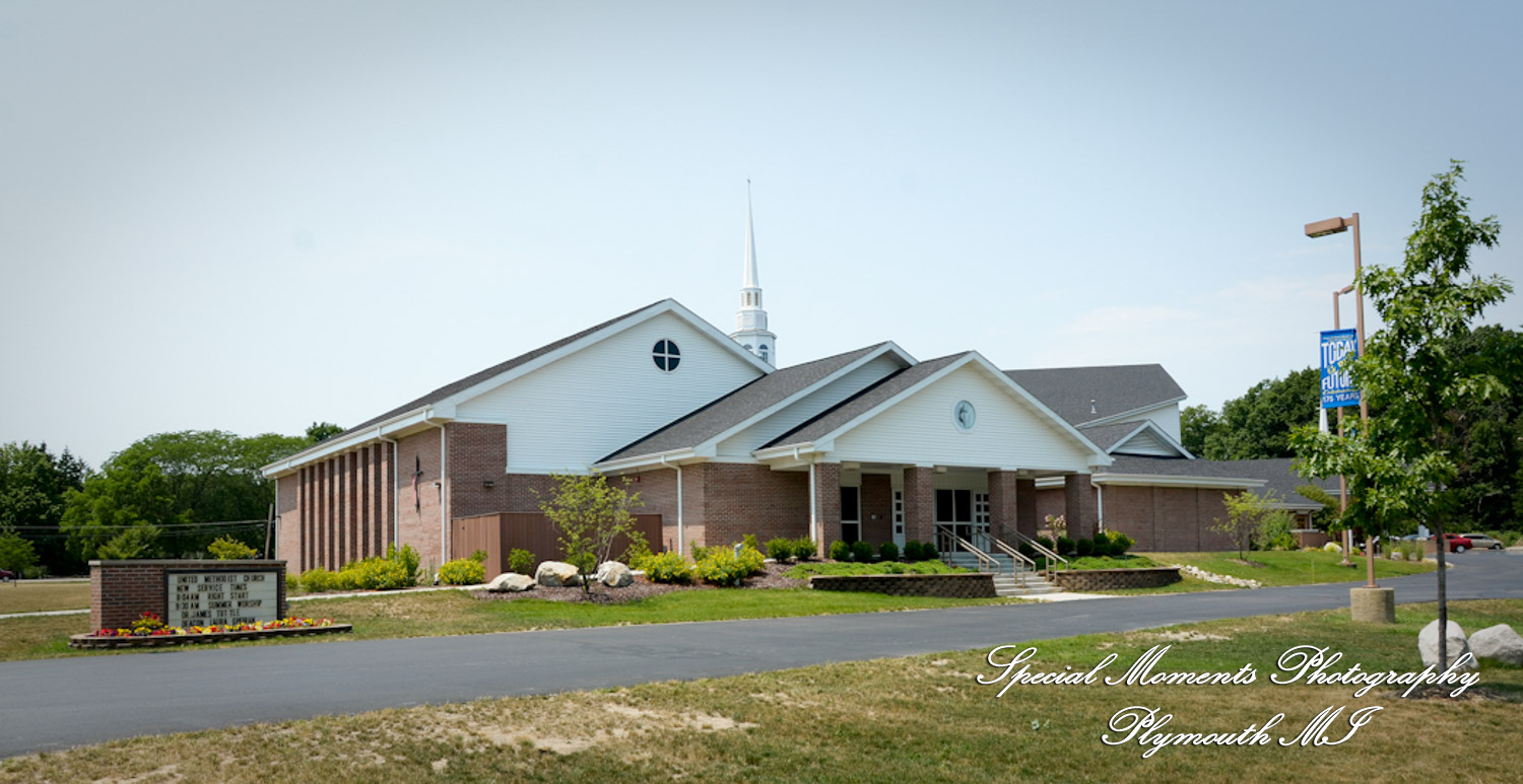 Emily & Curt at First United Methodist Saline MI wedding photography