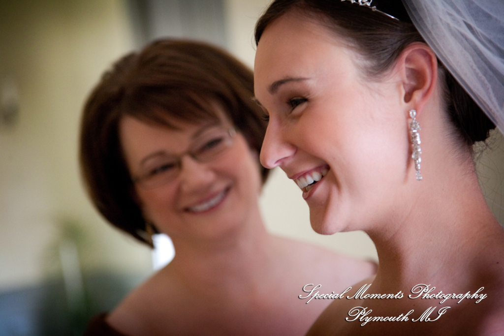 Rachel & Matt at Ginger Meyer Gardens Greenfield Village Dearborn MI wedding photography