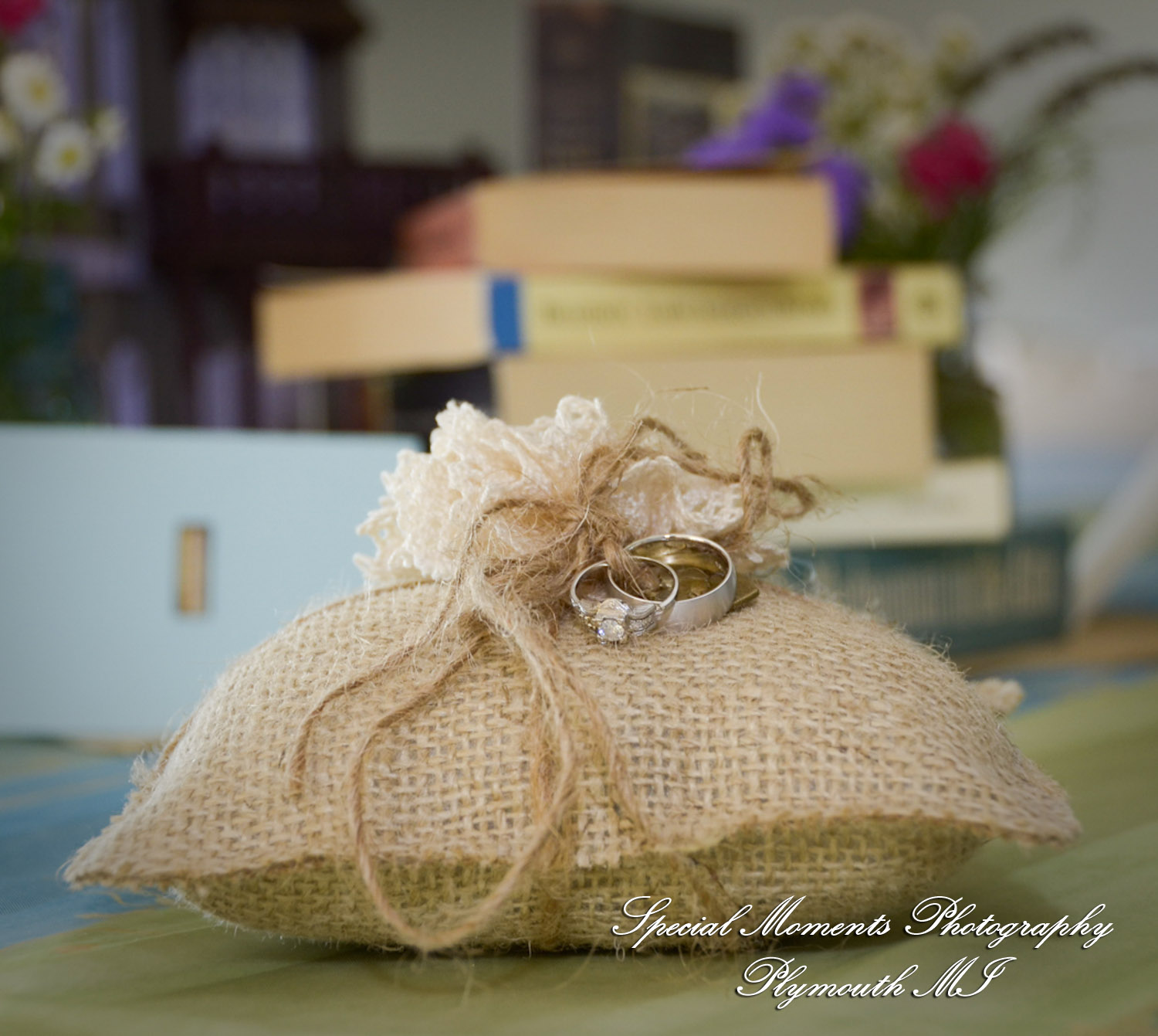 Michele & Glenn at First Unitarian Universalist Congregation Ann Arbor MI wedding photography